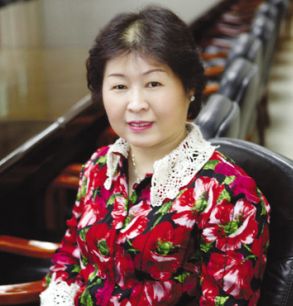 中国十大女富豪简历大揭秘_云南网