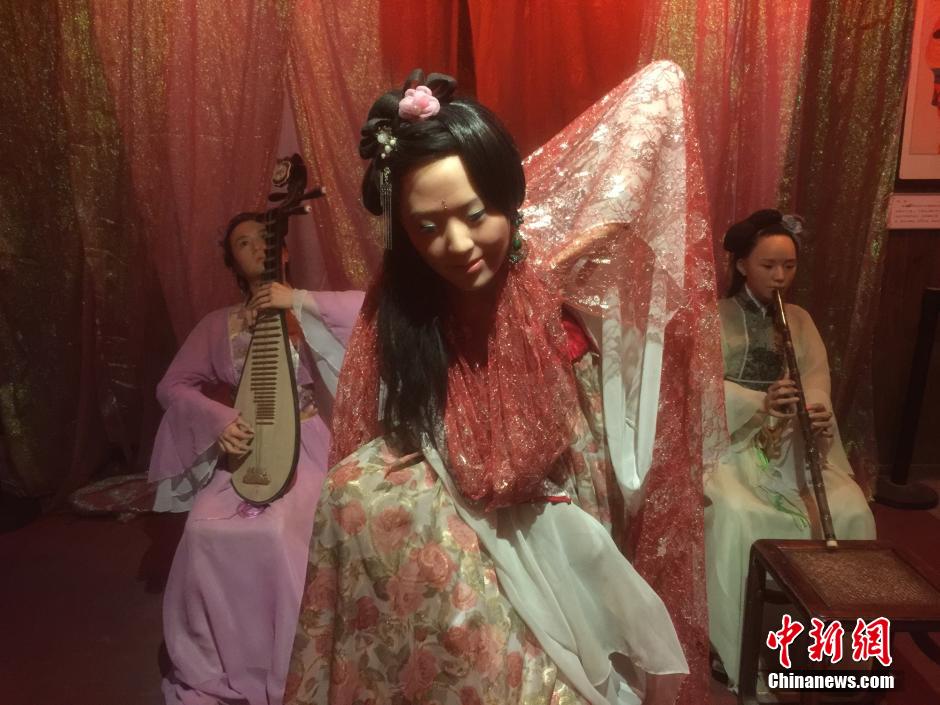 长沙一蜡像馆逼真还原古代青楼女子 长沙一蜡像馆逼真还原古代青楼女子