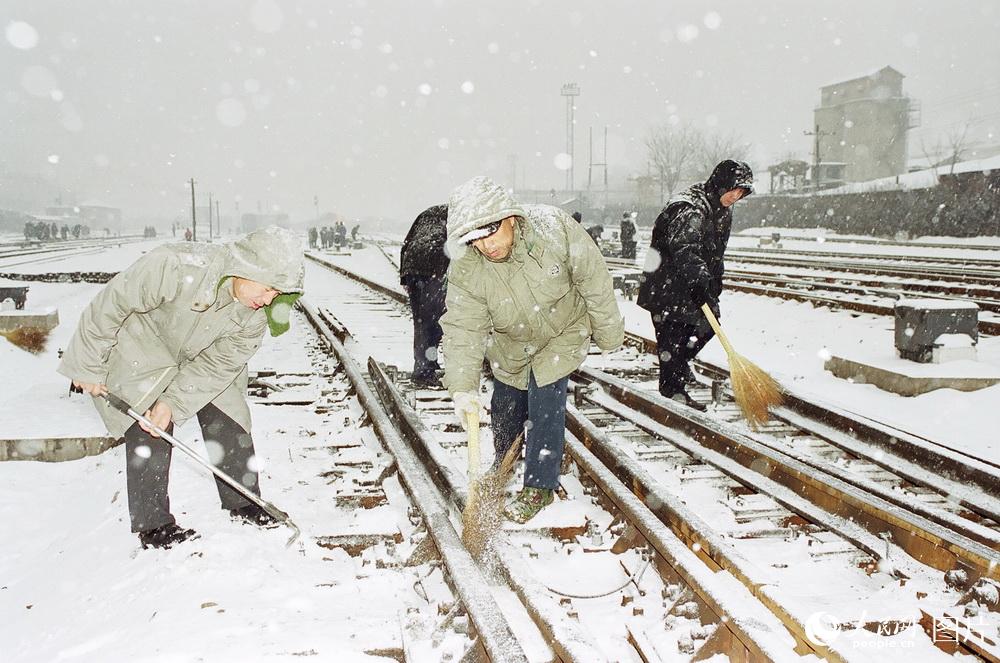 1994年2月10日，锦州站运转场。高锦旭摄