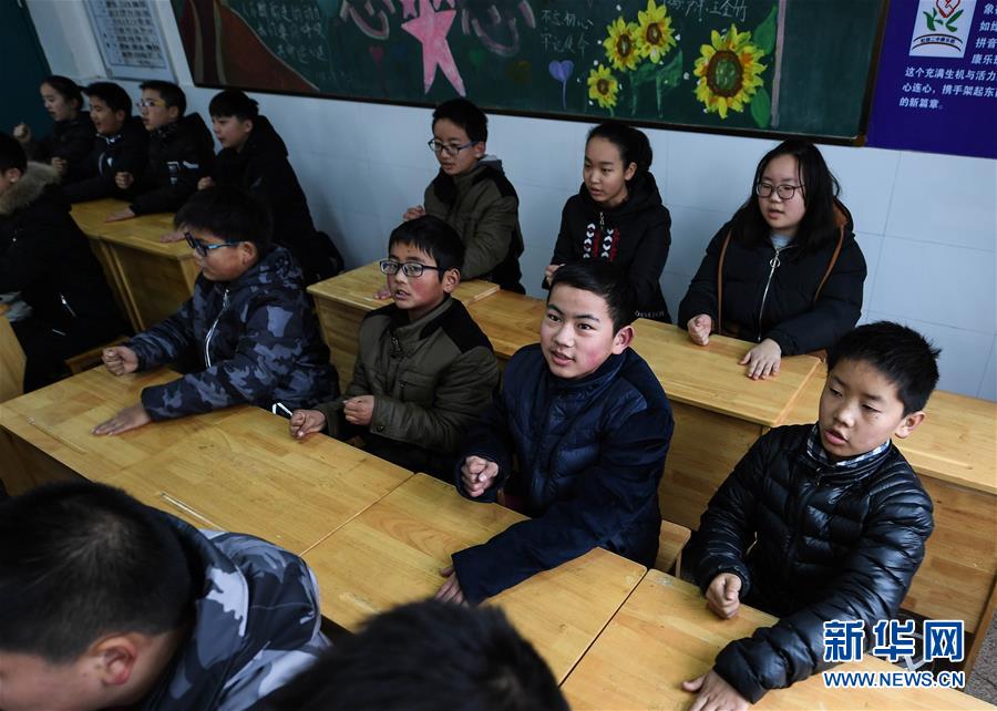 （关注春运·图片故事）（4）求学“小候鸟”千里归巢记——放假启程