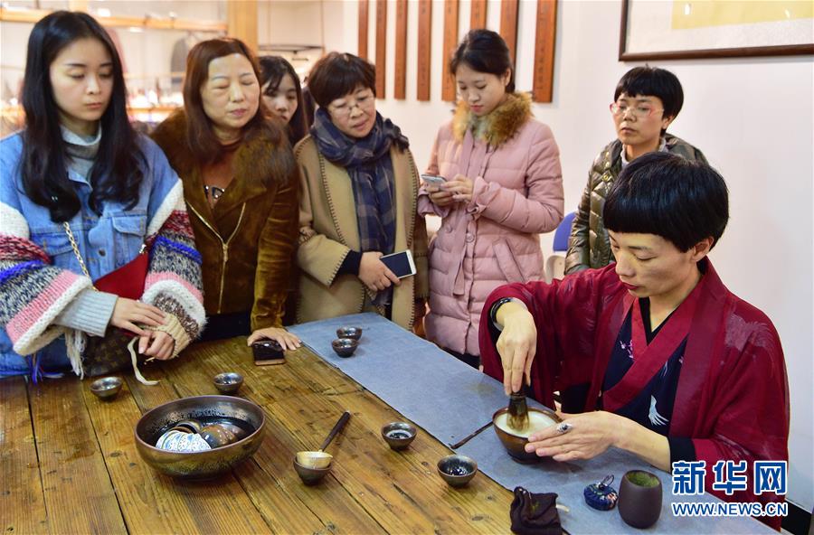 （XHDW）（6）重焕生机的建盏工艺