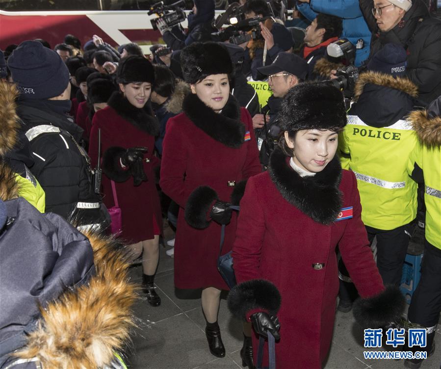 （冬奥会）（2）朝鲜拉拉队、奥委会官员等抵达韩国