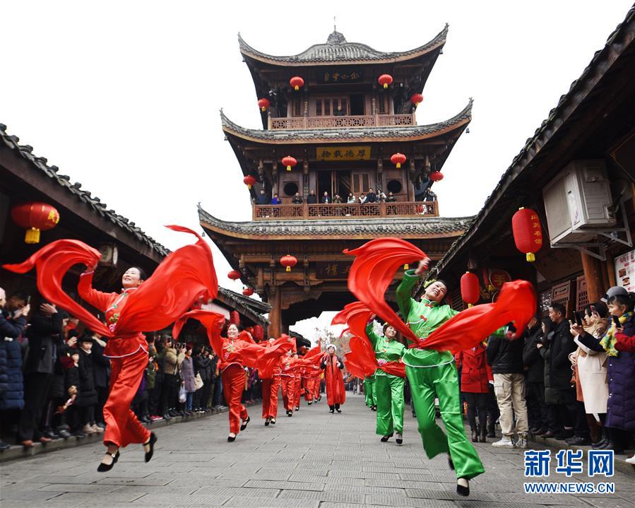 #（社会）（2）阆中古城：年俗表演闹新春