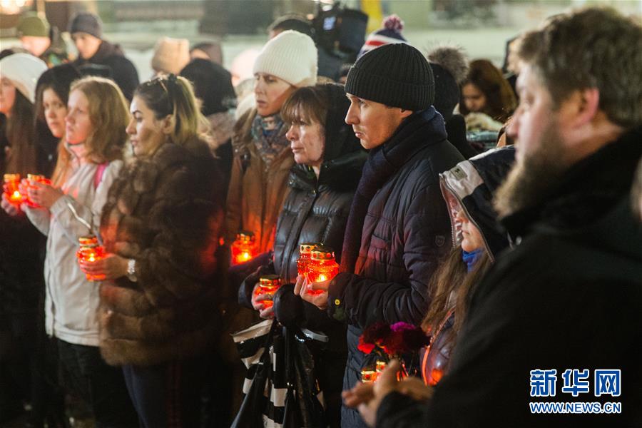 （国际）（1）莫斯科民众悼念失事客机遇难者