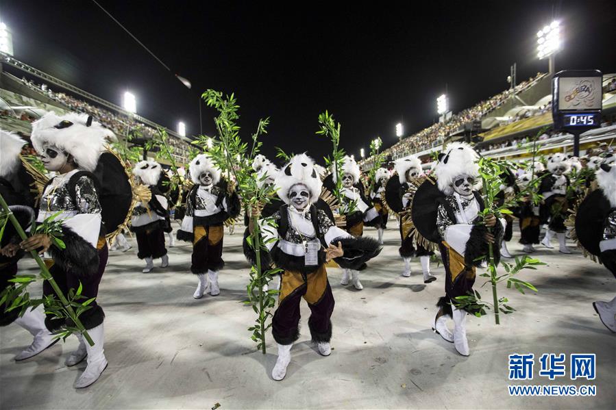 （国际）（1）巴西老牌桑巴舞校以中国主题亮相里约狂欢节
