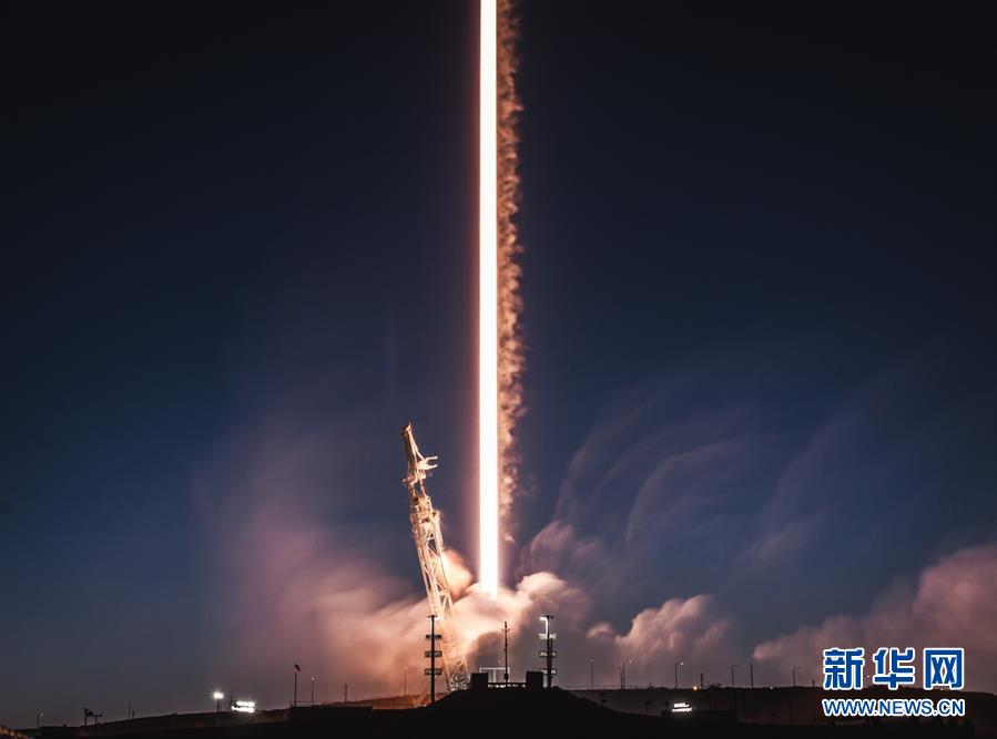 （国际）（3）美私企发射卫星互联网项目首批测试卫星