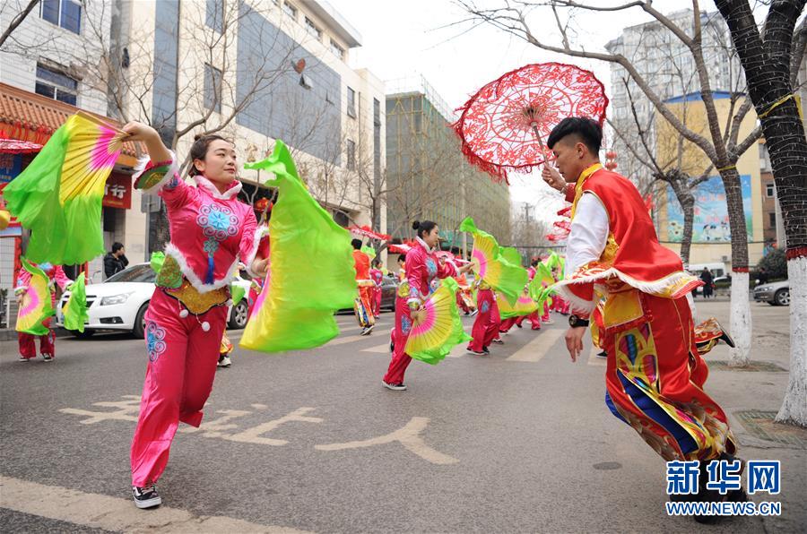 （新春走基层）（1）陕西延安：民俗汇演贺新春