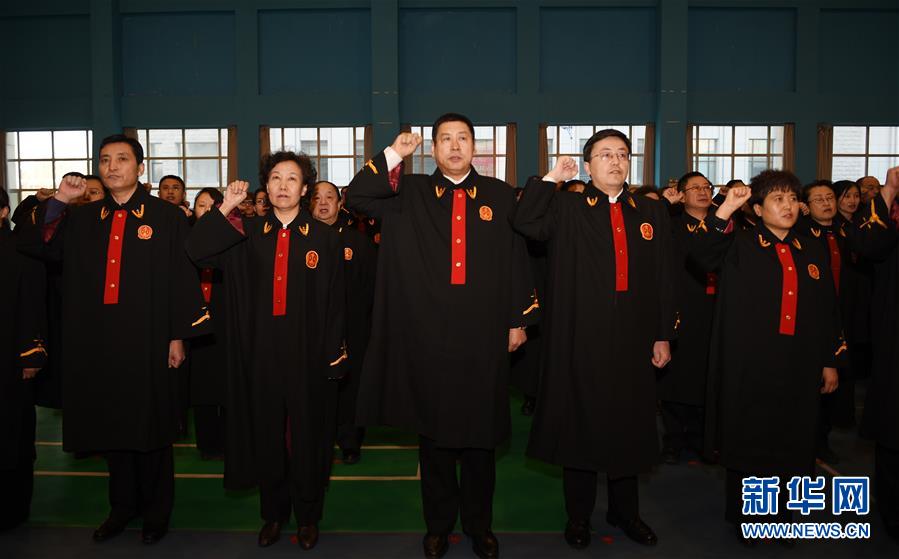 （新华全媒头条·奋进新时代·迎接两会特别报道·图文互动）（6）新突破，全面深化改革再出发——从2018年全国两会看改革开放