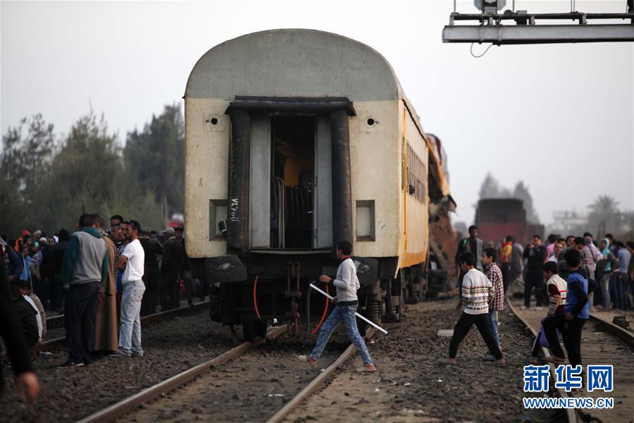 （国际）（7）埃及北部火车相撞造成至少16人死亡