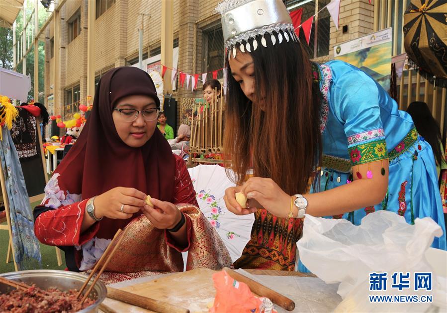 （XHDW）（2）中国文化走进科威特校园