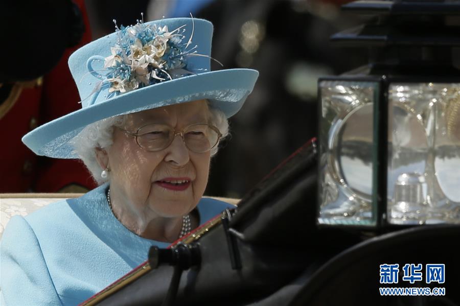 （国际）（4）英女王生日庆典在伦敦举行