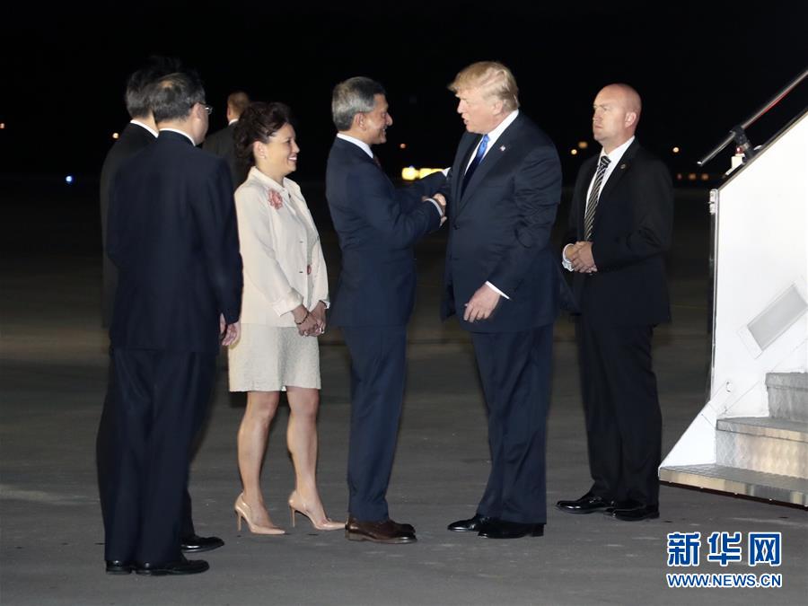 （国际）特朗普抵达新加坡参加朝美领导人会晤
