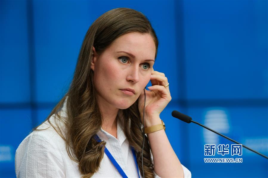 芬兰34岁女首相图片